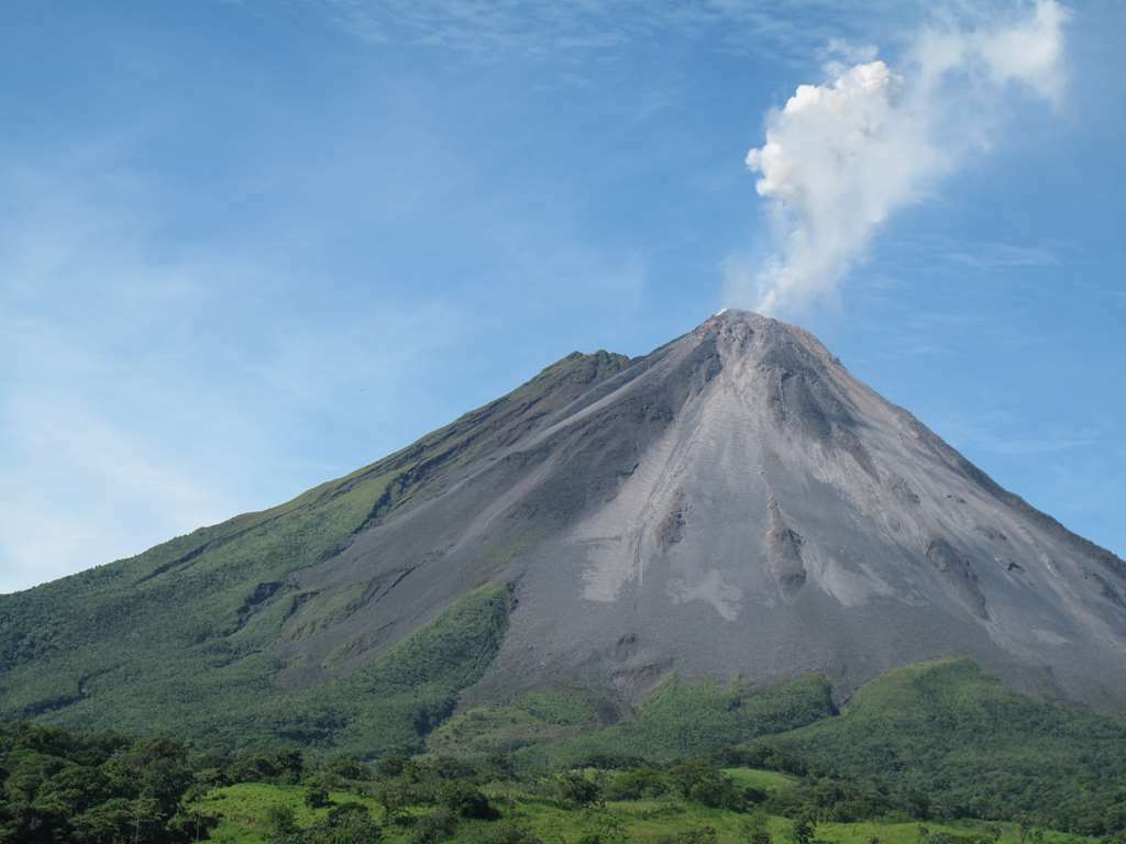 Hotel Montana De Fuego Resort And Spa La Fortuna Bagian luar foto